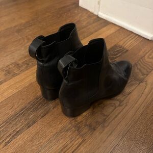 Rag and Bone Chelsea boots size 9